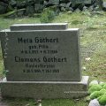 Siehdichum Försterfriedhof

Meta Göthert geb. Pille 
* 18.6.1897
+ 15.2.1860

Clemens Göthert 
Revierförster
* 28.5.1894
+ 25.1.1895