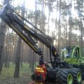 WF trac 2460 der Firma Werner Forst und Industrietechnik mit Palfinger Epsilon M160H Ausleger, Aggregat von SP Maskiner